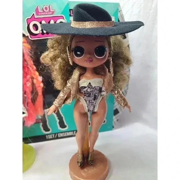 LOL Surprise OMG doll Lot Plus Accessories - Picture 4 of 13